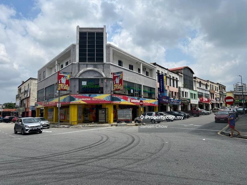 Shop for Sale in Pusat Bandar Baru Rawang, Rawang by Jansen Chow - iProperty.com.my
