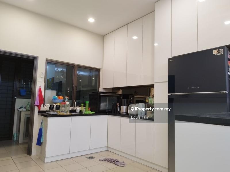 3-storey Terraced House for Sale in Perdana Residence 2, beside168 Park Mall, Selayang by Louis TT - iProperty.com.my