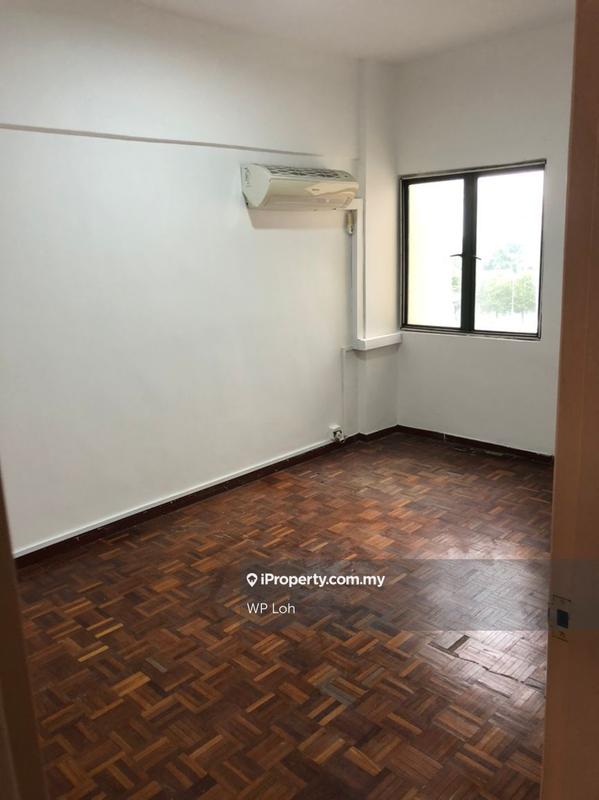 Kondominium untuk Dijual di Kelana Parkview Condominium oleh WP Loh - iProperty.com.my