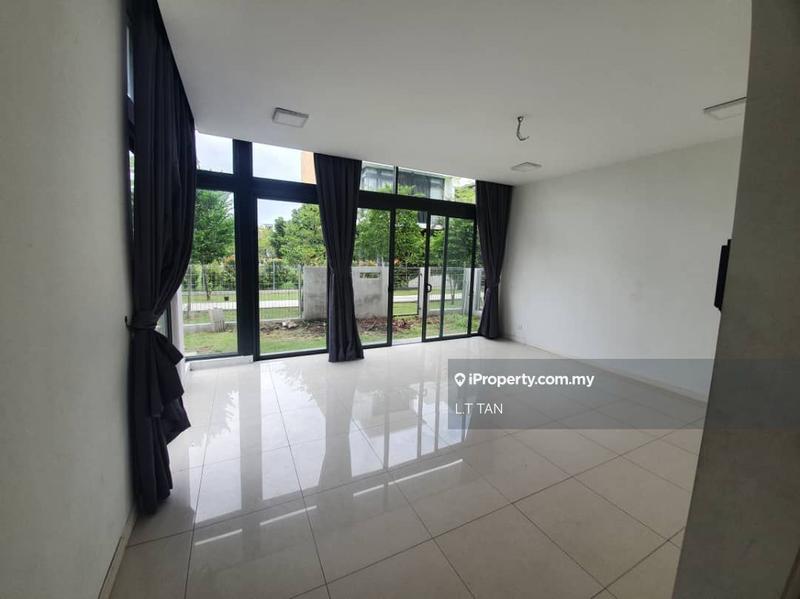 Rumah Teres 3-Tingkat untuk Dijual di Lake Fields, Sungai Besi oleh L.T TAN - iProperty.com.my