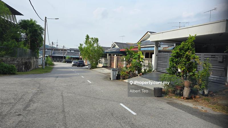 1.5-storey Terraced House for Sale in Taman Bukit Perdana, Batu Pahat by Albert Teo - iProperty.com.my