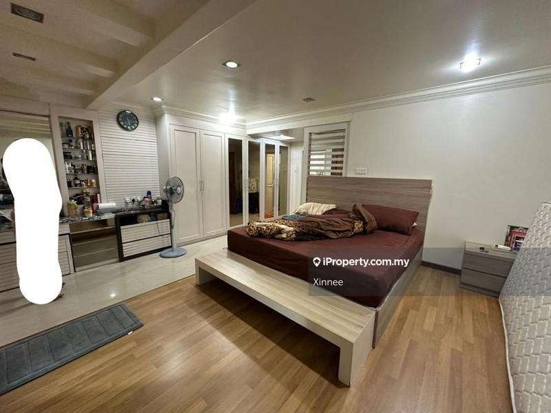 Townhouse for Sale in Bukit Dumbar, Jelutong by Xinnee - iProperty.com.my