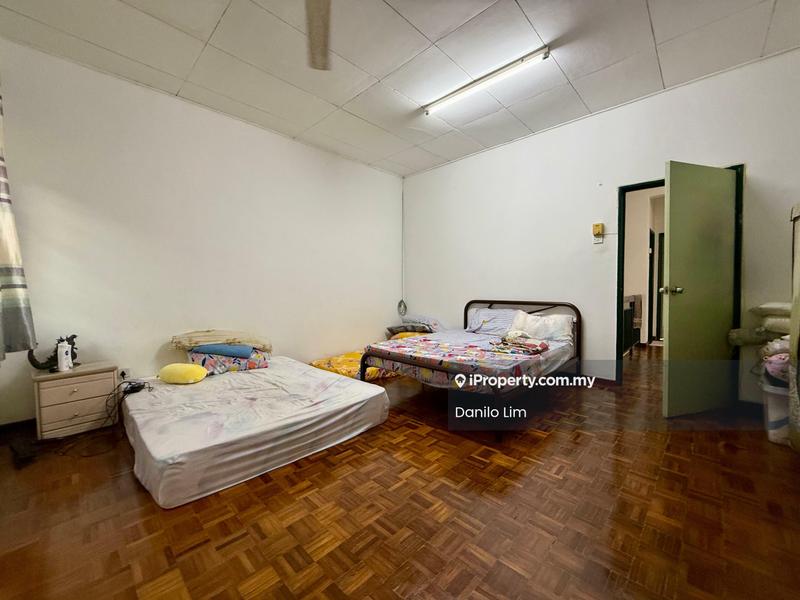 Rumah Berangkai 2 Tingkat untuk Dijual di Alam Damai, Cheras oleh Danilo Lim - Bedroom - iProperty.com.my