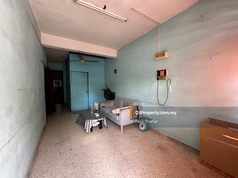 Flat for Sale in Jalan Chempedak by Fazli Shahar - iProperty.com.my