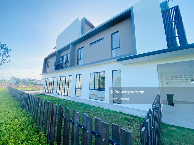 3-storey Terraced House for Sale in The Kews Senibong Leisure Farm, Gelang Patah by Alice Chong - iProperty.com.my