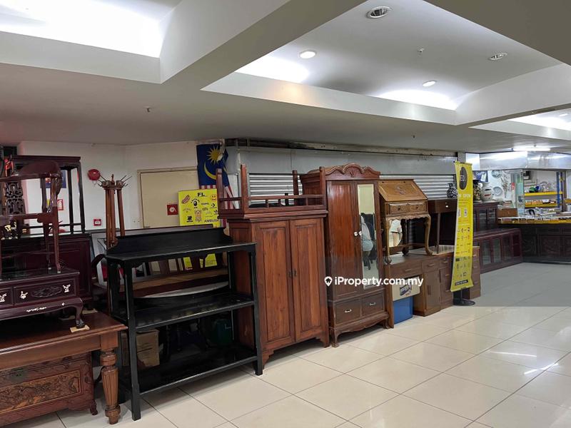 Retail Space untuk Disewa di Amcorp Mall, Petaling Jaya oleh Chen Kah Seng - iProperty.com.my