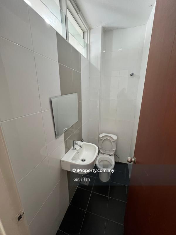 3-storey Terraced House for Sale in Laman Klebang, Klebang by Keith Tan - iProperty.com.my