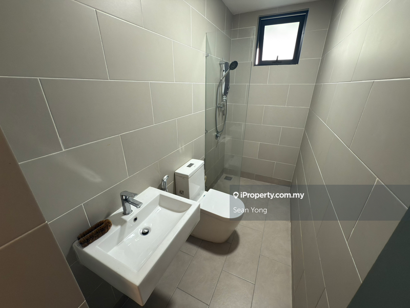 For Rent - Fortune Centra