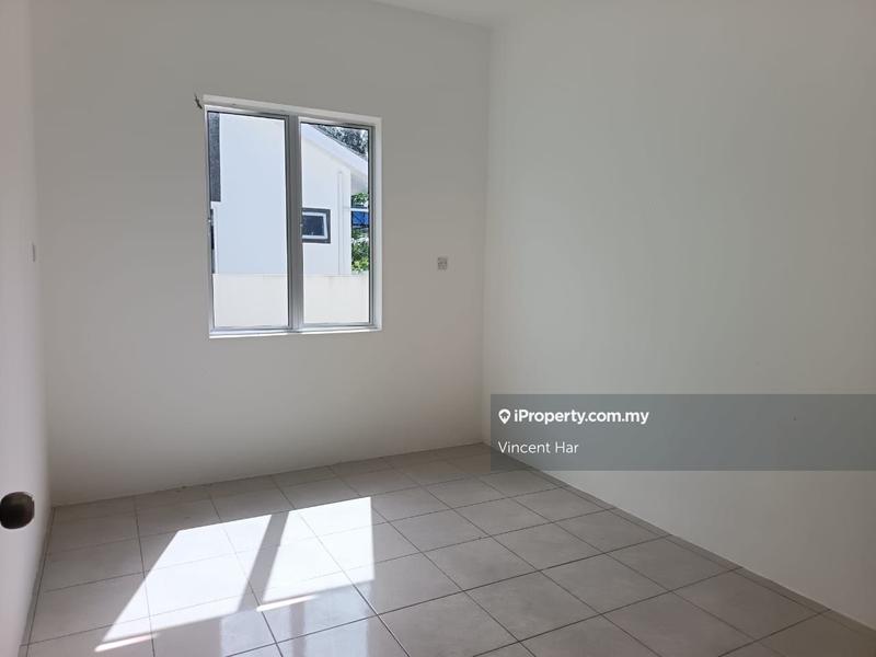 Semi-Detached House for Sale in Taman Bougainvillea, Ayer Tawar by Vincent Har - iProperty.com.my