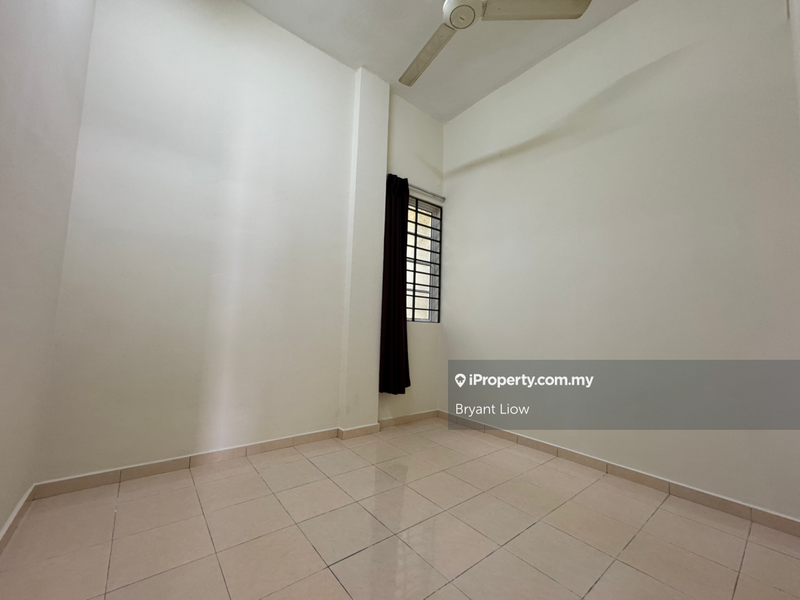 Pangsapuri untuk Dijual di Pangsapuri Bukit Beruang Bestari (University View) oleh Bryant Liow - iProperty.com.my