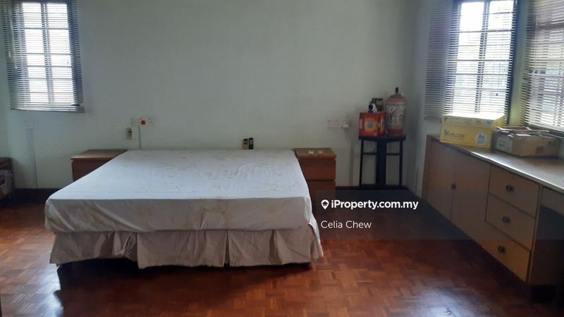 Rumah Berkembar untuk Dijual di Seksyen 22, Damansara Jaya, Petaling Jaya oleh Celia Chew - iProperty.com.my