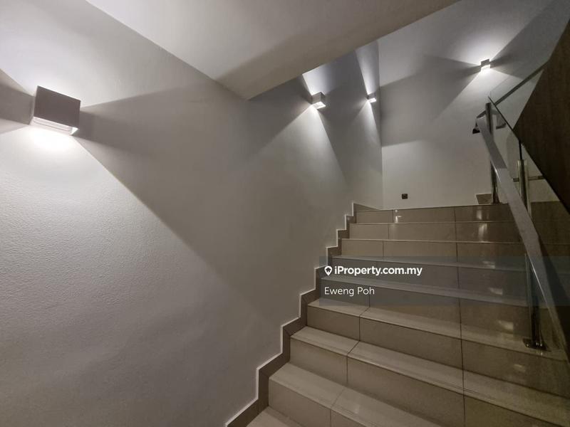 Rumah Berkembar untuk Dijual di Taman Melawati, Ulu Kelang oleh Eweng Poh - iProperty.com.my