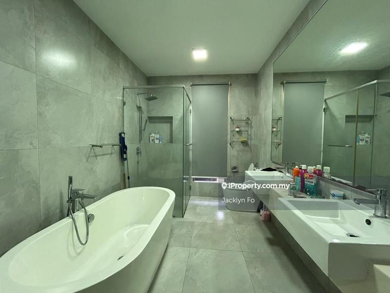 Rumah Teres 3-Tingkat untuk Dijual di Taman Equine, Seri Kembangan oleh Jacklyn Fo - iProperty.com.my