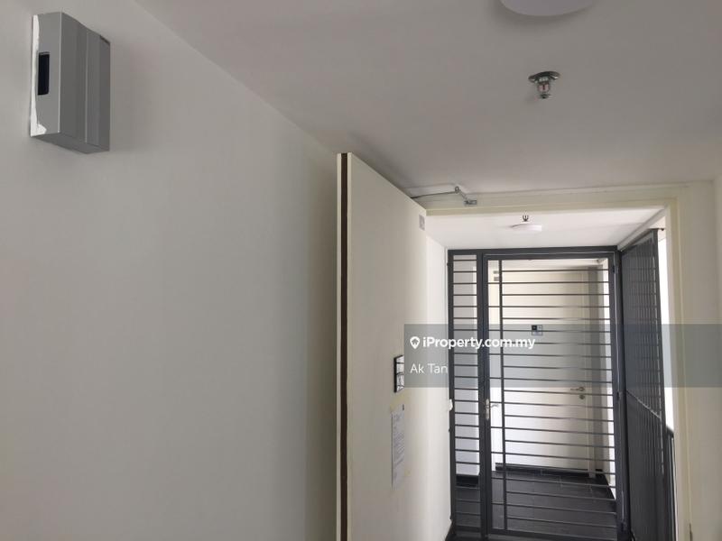 Residensi Servis untuk Dijual di SqWhere Service Apartments oleh Daren Tan - iProperty.com.my