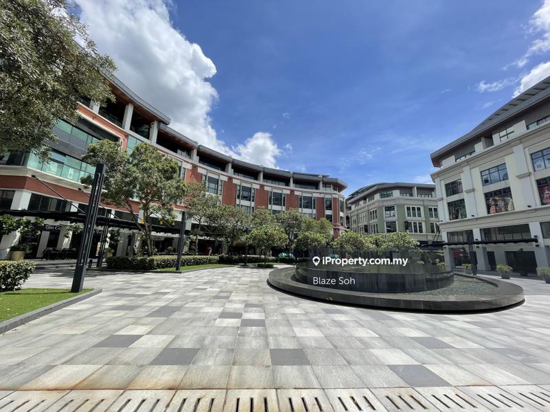 For Rent - Plaza Arkadia