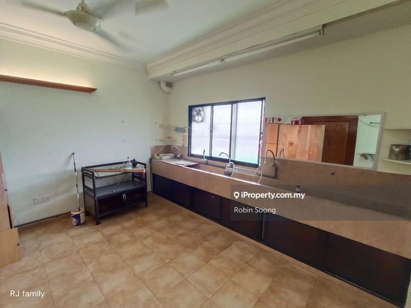 Shop-Office for Sale in Jonker Walk, Melaka City by Robin Soong - iProperty.com.my