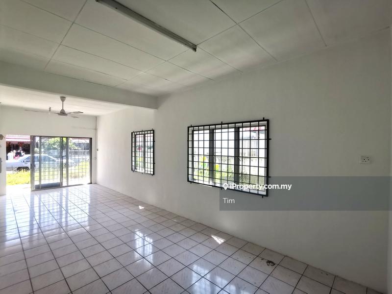 Rumah Berangkai 1 Tingkat untuk Dijual di bd77z, Batu Berendam oleh Tim - iProperty.com.my