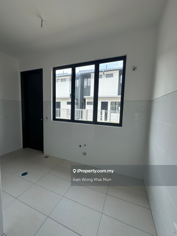 Rumah Berangkai 2 Tingkat untuk Dijual di Bandar Bukit Raja, Klang oleh Ivan Wong Khai Mun - iProperty.com.my