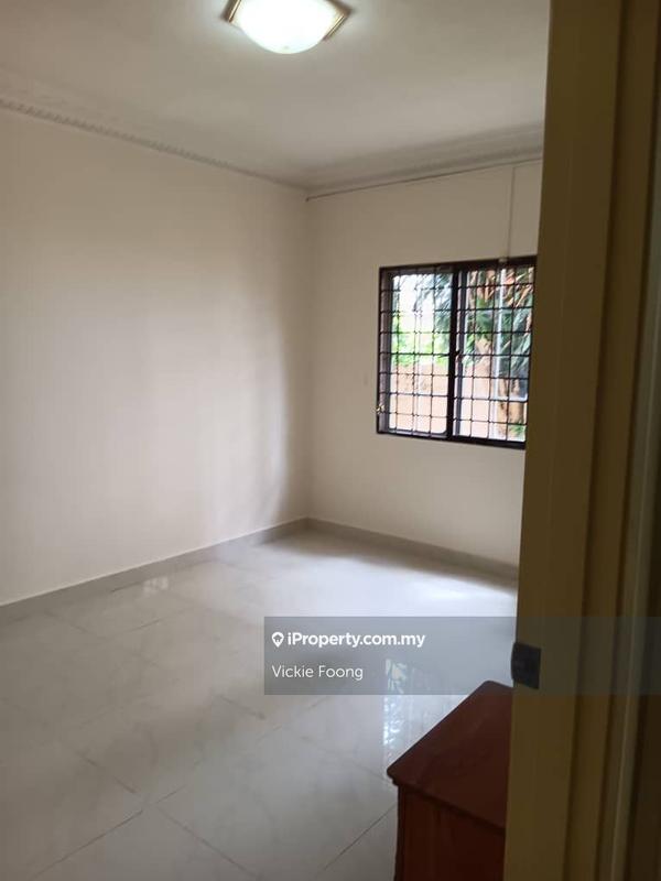 Bungalow House for Sale in Kampung Tunku, Petaling Jaya by Vickie Foong - iProperty.com.my