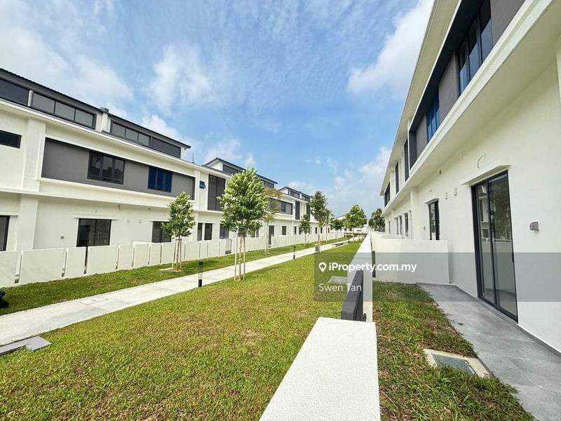 Rumah Teres 2-Tingkat untuk Dijual di Bandar Tropicana Aman, Telok Panglima Garang oleh Swen Tan - iProperty.com.my