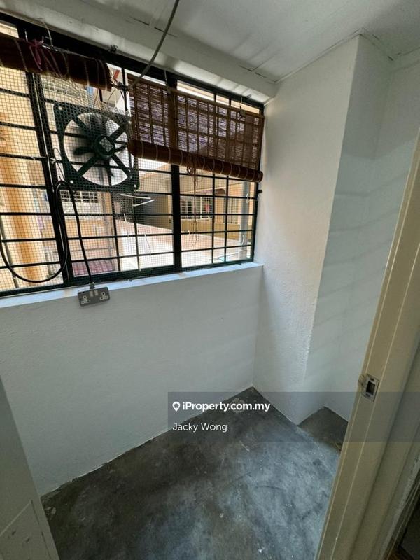 Kondominium untuk Dijual di Petaling Indah Condominiums oleh Jacky Wong - iProperty.com.my