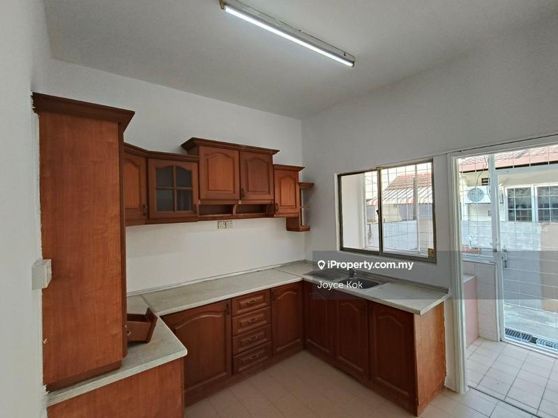 Rumah Teres 2-Tingkat untuk Dijual di Usj 11, Subang Jaya oleh Joyce Kok - iProperty.com.my