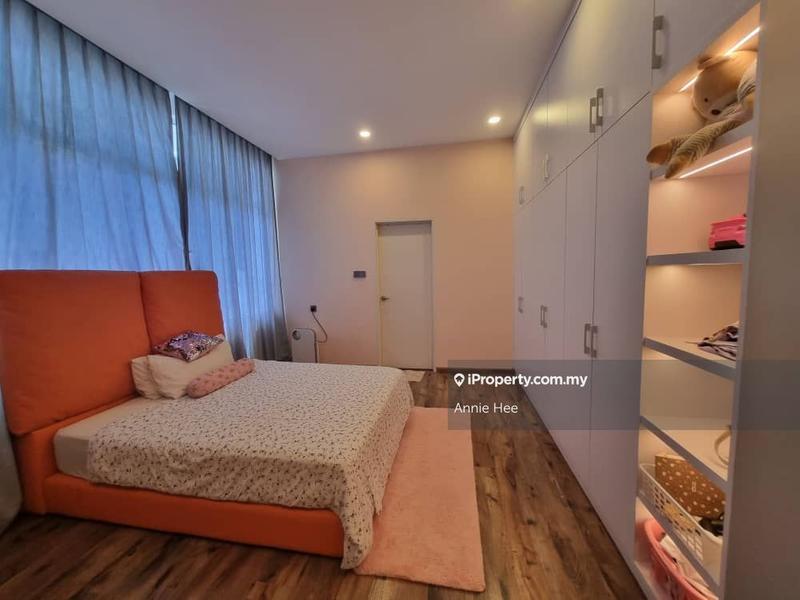 Bungalow House untuk Dijual di Taman Putra Pogun 3 Storey Link Bungalow House, Kota Kinabalu oleh Annie Hee - iProperty.com.my