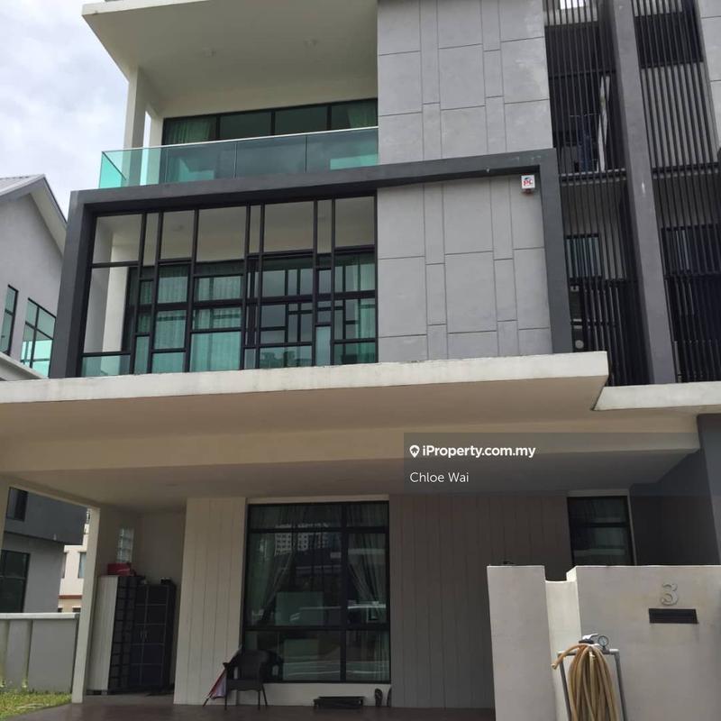 Rumah Berkembar untuk Dijual di Serdang, Seri Kembangan oleh Chloe Wai - iProperty.com.my