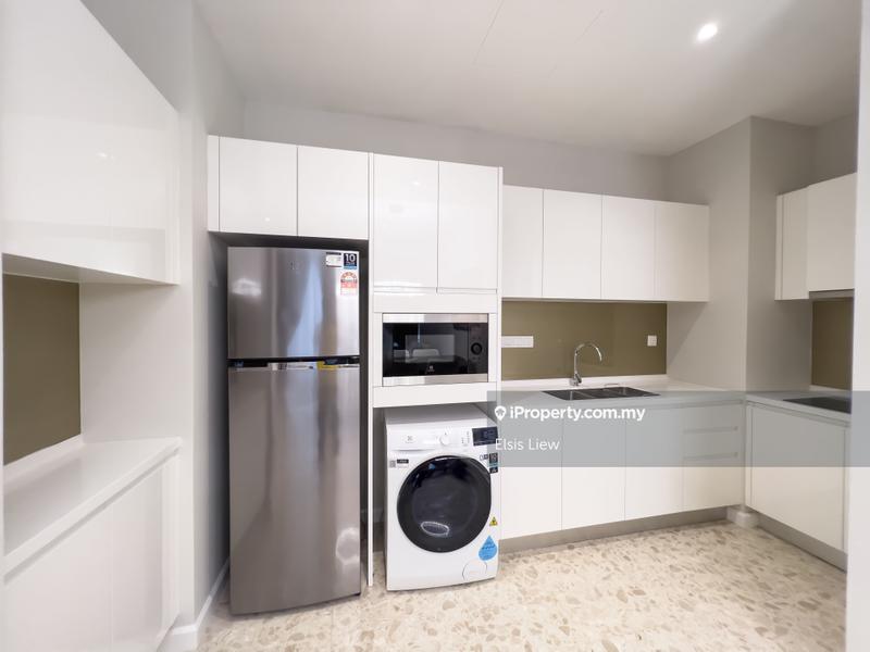 For Sale - Pavilion Ceylon Hill