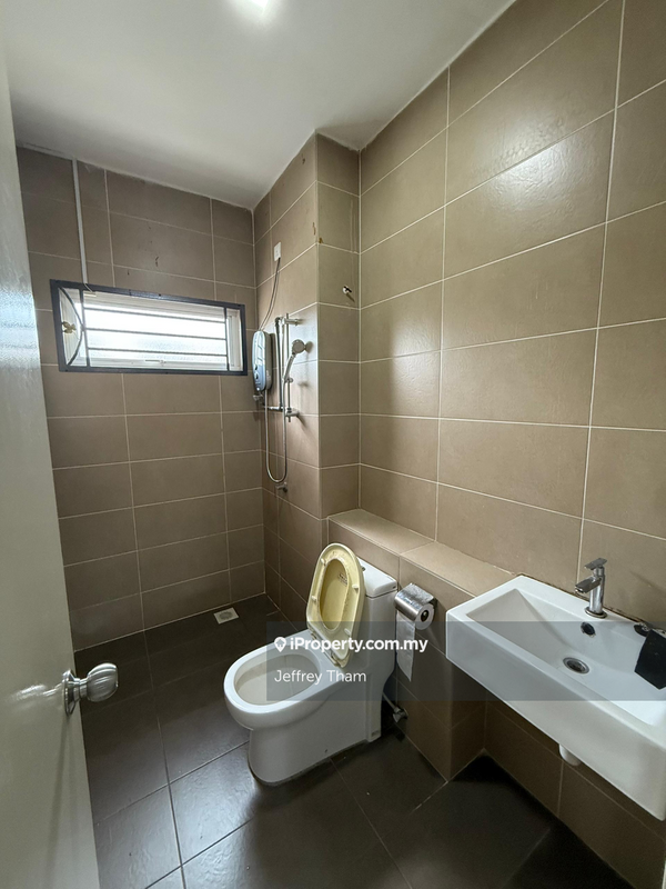 Rumah Berangkai 2 Tingkat untuk Dijual di ut2ph, Tanjong Duabelas oleh Jeffrey Tham - iProperty.com.my