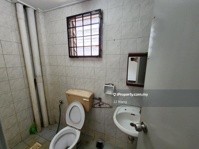 Pangsapuri untuk Dijual di Pangsapuri Sri Kemuning oleh JJ Wang - iProperty.com.my