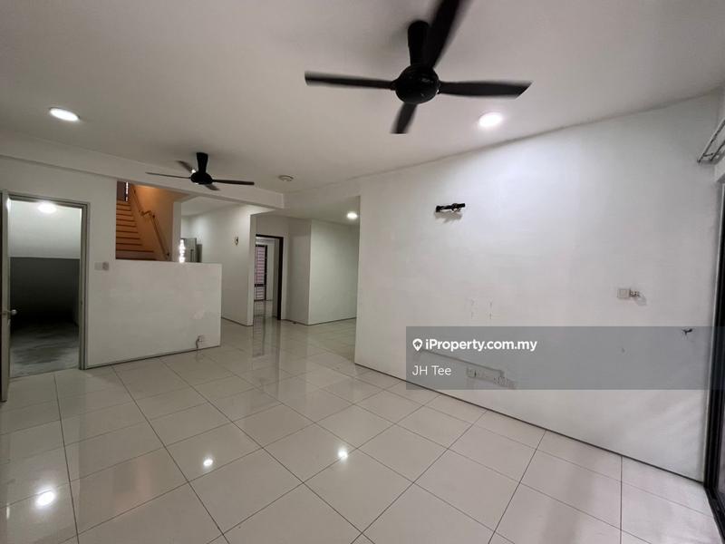 Rumah Bandar untuk Dijual di The Vale @ Sutera Damansara Damai Pj, Damansara Damai oleh JH Tee - iProperty.com.my