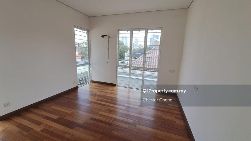 Bungalow House for Sale in Subang Jaya, Selangor by Chester Cheng - iProperty.com.my