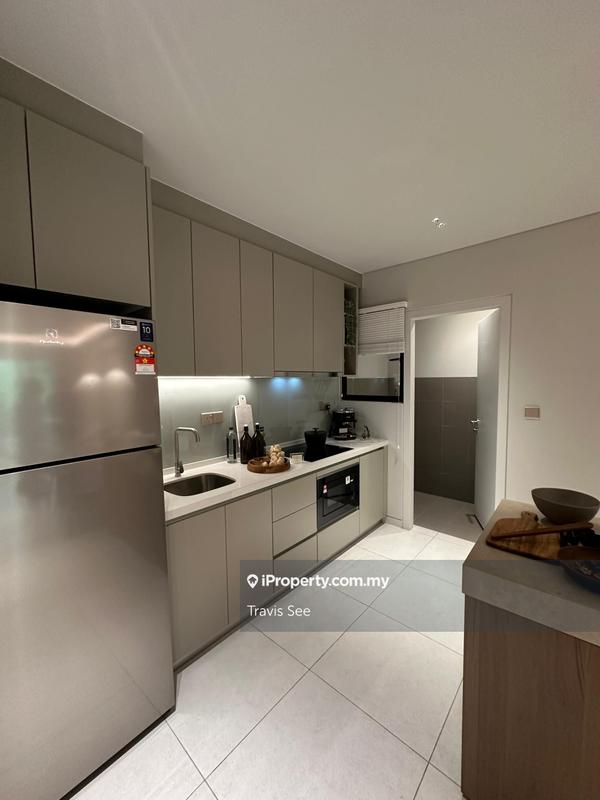 Kediaman Servis untuk Dijual di Amaya Residences @ Damansara Avenue oleh Travis See - iProperty.com.my