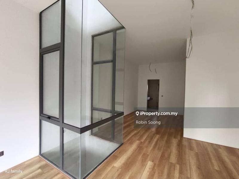 3-storey Terraced House for Sale in 8 Residence, Padang Temu, Ujong Pasir by Robin Soong - iProperty.com.my