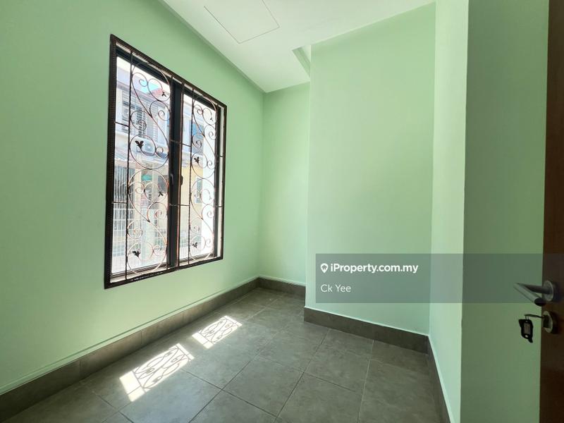 Rumah Teres 2-Tingkat untuk Dijual di Bandar Kinrara Seksyen 1, Bandar Kinrara oleh Ck Yee - iProperty.com.my