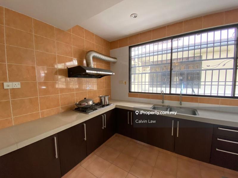 2.5-storey Terraced House for Sale in Bandar Utama 10, Bandar Utama by Calvin Law - iProperty.com.my