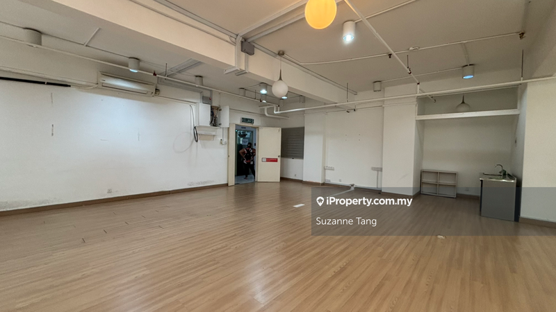 For Rent - Oasis Square corner office in Ara Damansara