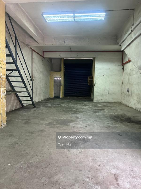 Terrace Factory for Sale in Taman Universiti Indah, Seri Kembangan by Yzan Ng - iProperty.com.my