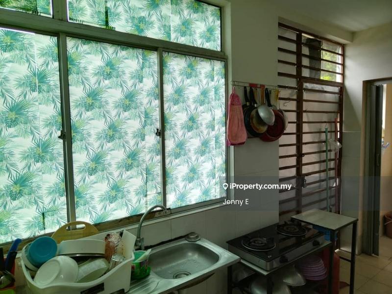 2-storey Terraced House for Sale in Taman Bukit Serdang, Seri Kembangan by Jenny E - Kitchen - iProperty.com.my