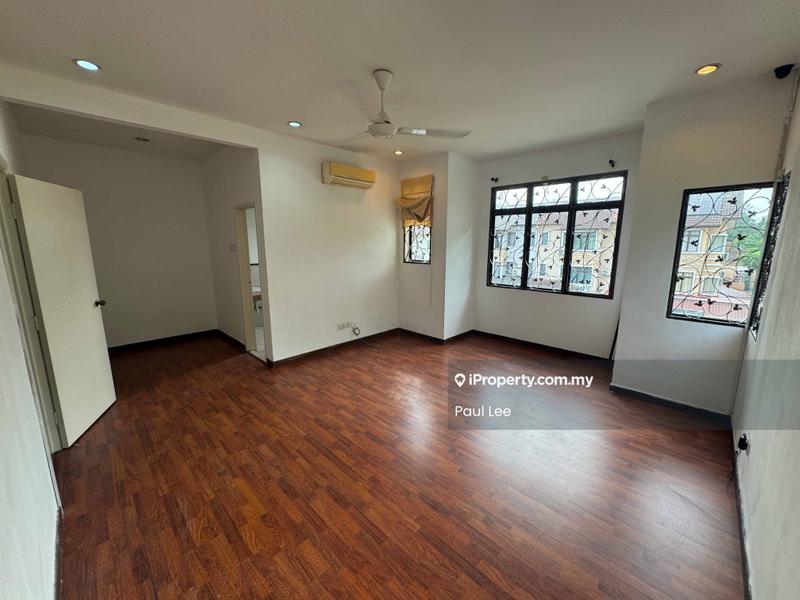 Rumah Teres 2.5-Tingkat untuk Dijual di Taman Puchong Hartamas, Puchong oleh Paul Lee - Living Room - iProperty.com.my