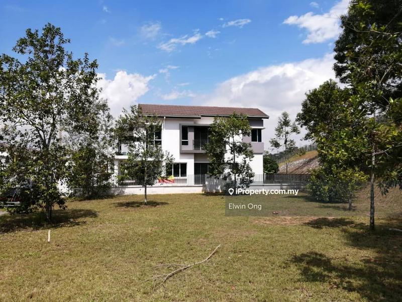 Rumah Berkembar untuk Dijual di Semi-D Bayu Suria [End Lot]  Bandar Puncak Alam, Puncak Alam oleh Elwin Ong - iProperty.com.my