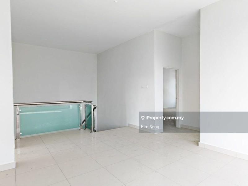 Rumah Berangkai 2 Tingkat untuk Dijual di Taman Tasik Indah, Kluang oleh Kim Seng - iProperty.com.my
