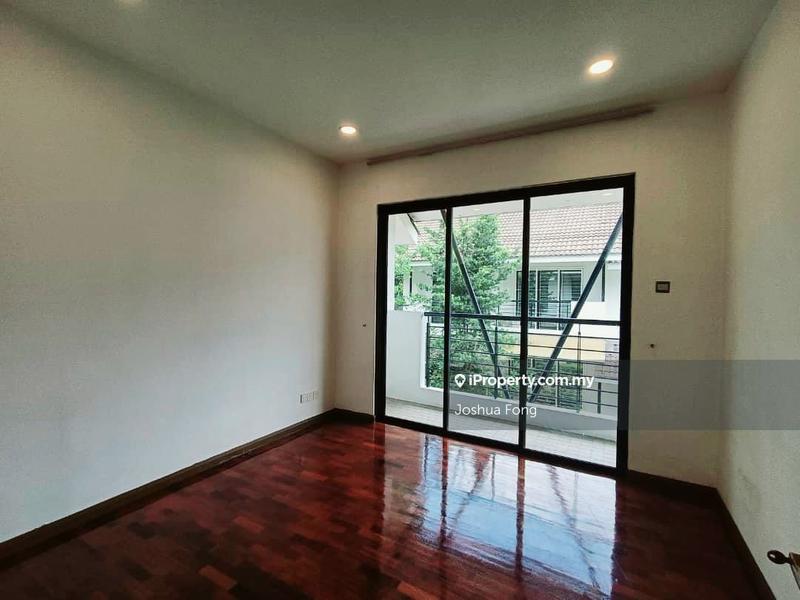 Rumah Teres untuk Dijual di Lake Edge, Puchong oleh Joshua Fong - iProperty.com.my