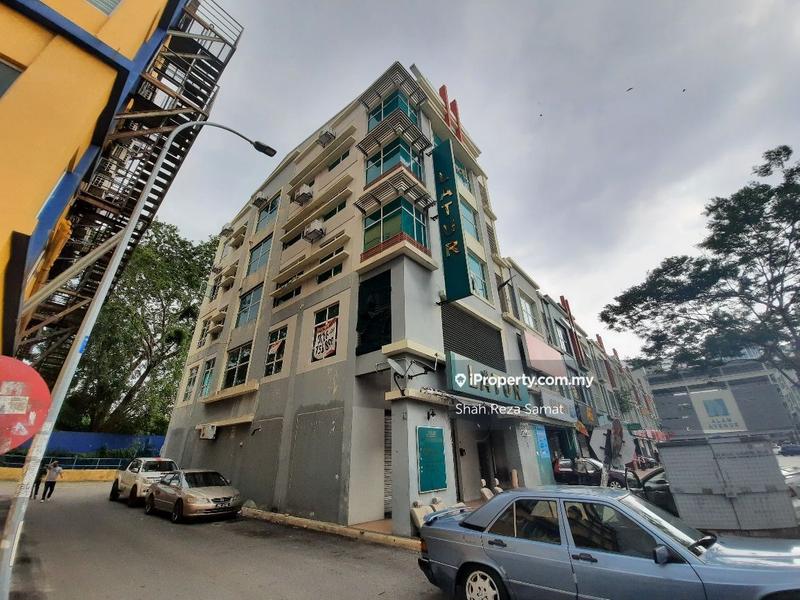 Shop untuk Dijual di Seksyen 16, Shah Alam oleh Reza Samat - iProperty.com.my