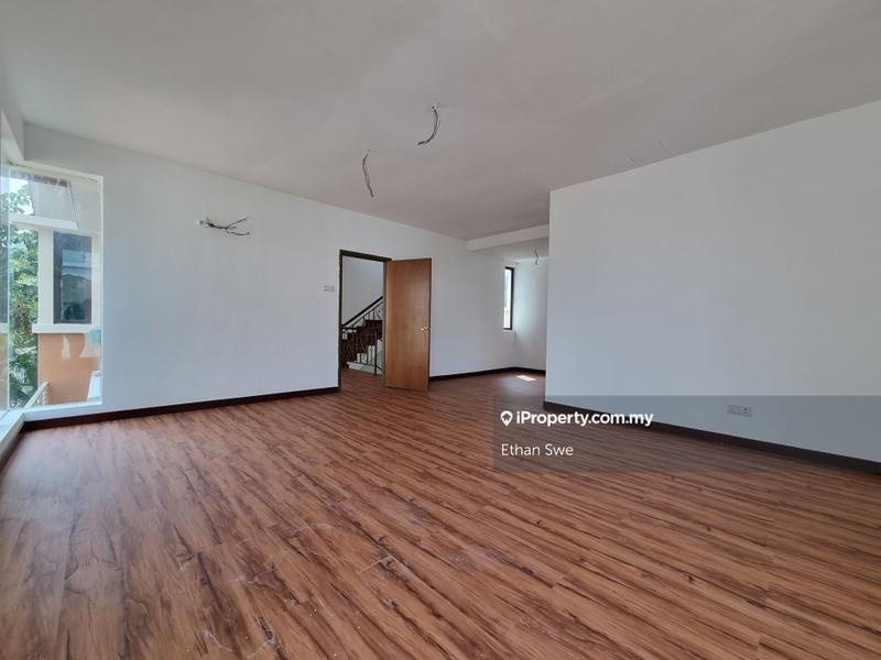 Bungalow House for Sale in Bukit Rahman Putra, Sungai Buloh by Ethan Swe - iProperty.com.my