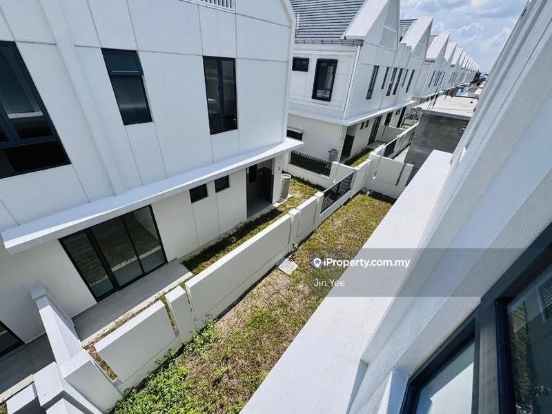 Rumah Berkembar untuk Dijual di Elmina, Shah Alam oleh Jin Yee - iProperty.com.my