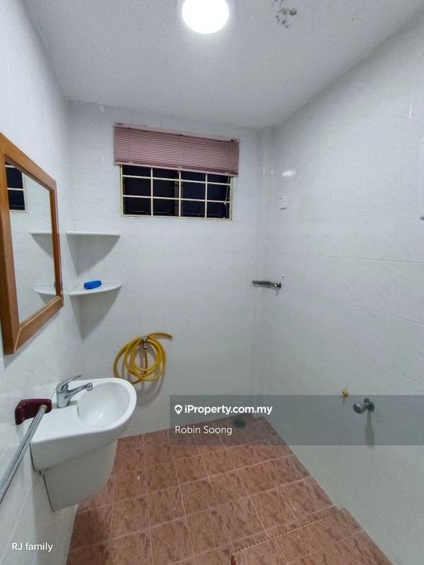Bungalow House for Sale in Ujong Pasir, Melaka by Robin Soong - iProperty.com.my