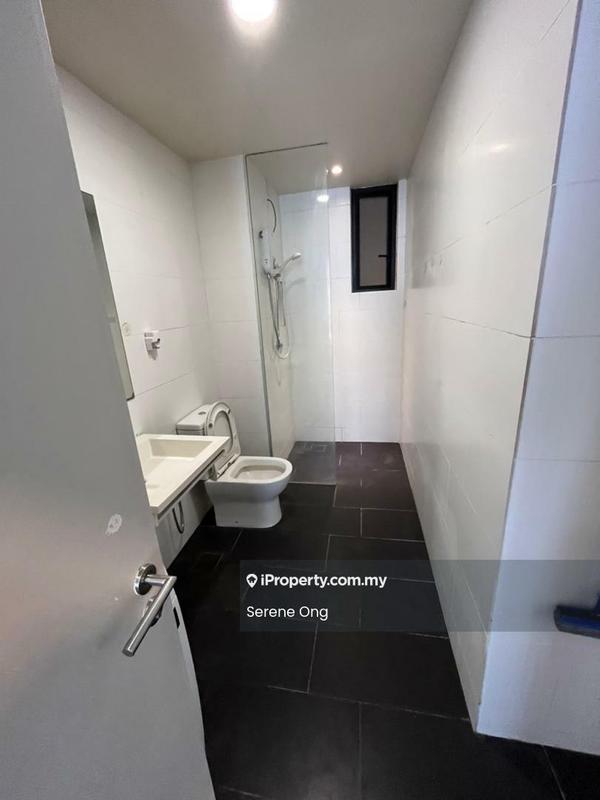 Residensi Servis untuk Disewa di SqWhere Service Apartments oleh Serene Ong - Bathroom - iProperty.com.my