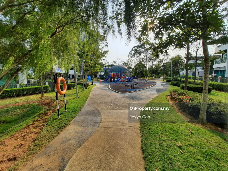 Rumah Berkembar untuk Dijual di Lepironia Gardens, Cyberjaya oleh Jeslyn Goh - iProperty.com.my